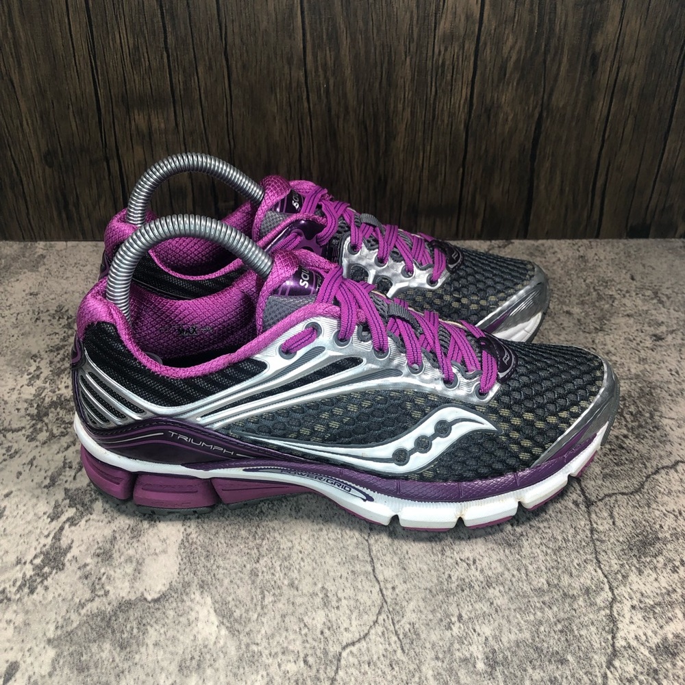 Women’s Saucony Triumph 11 Running Shoes